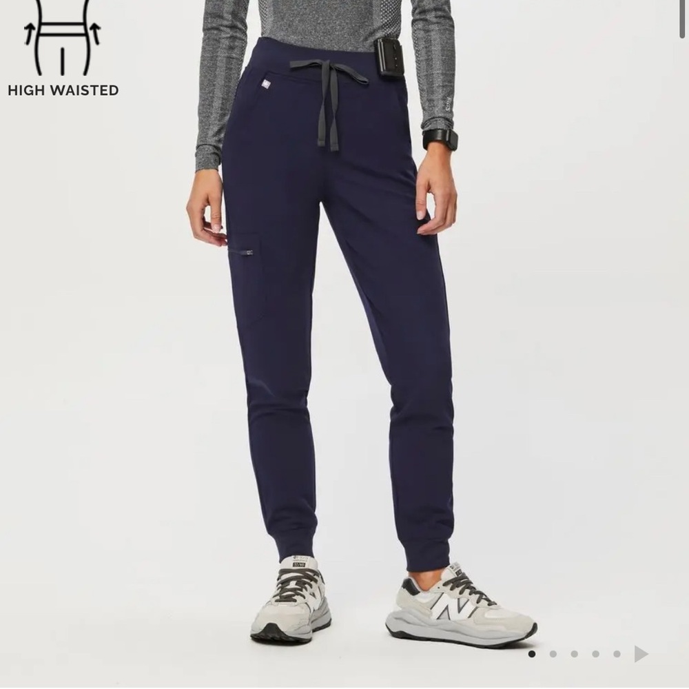 Figs Zamora High Waisted Jogger Scrub Pant, Small/Petite, Navy, New w/ Tags